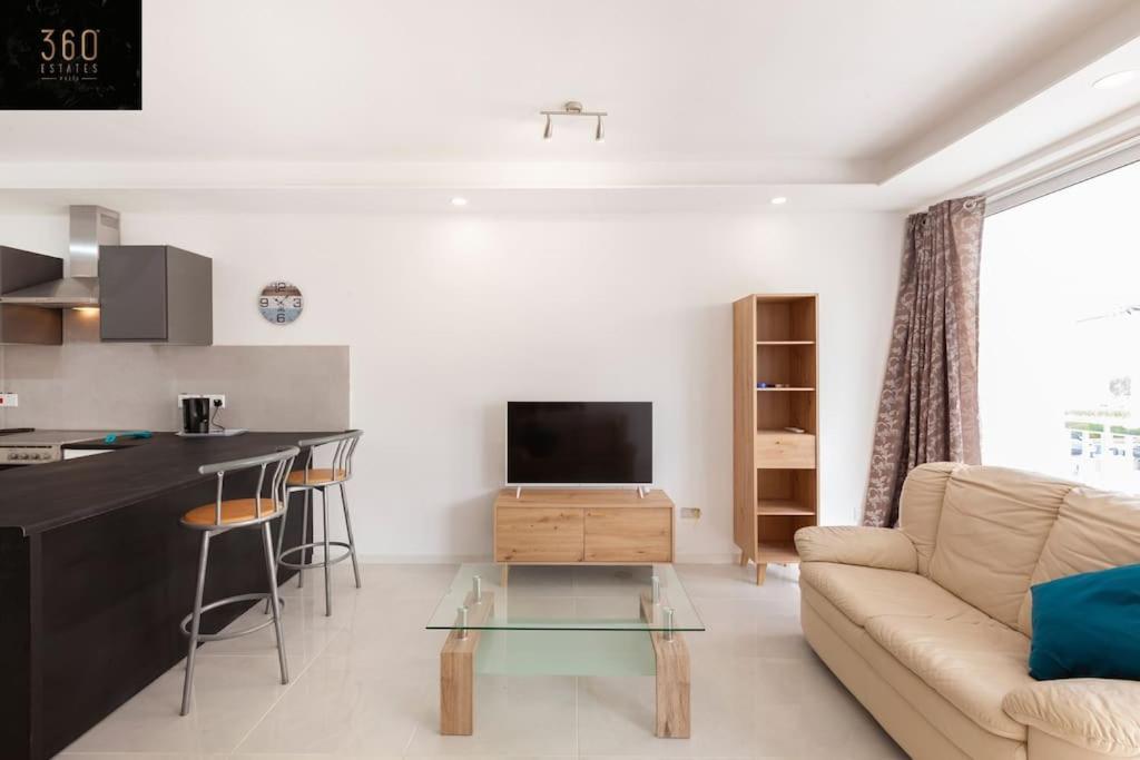 Spacious 2Br Apt In Qawra - Perfect For Families By 360 Estates เซนต์พอลส์เบย์ ภายนอก รูปภาพ