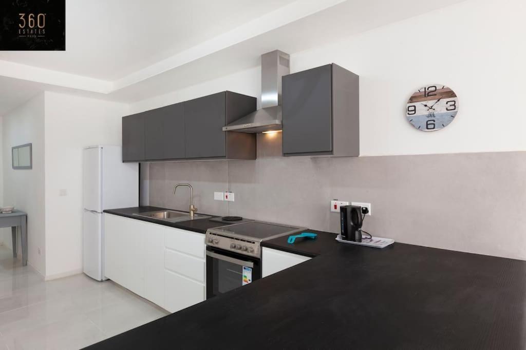 Spacious 2Br Apt In Qawra - Perfect For Families By 360 Estates เซนต์พอลส์เบย์ ภายนอก รูปภาพ